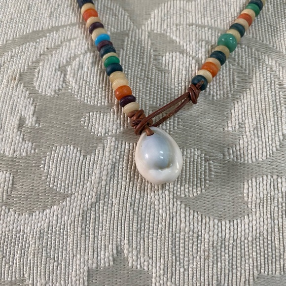 Shell Choker - Picture 4 of 8